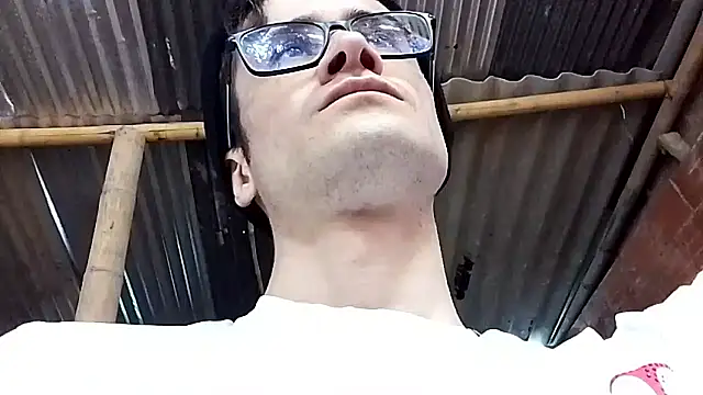 Loggan donnelly online show from 22, 12, 2025