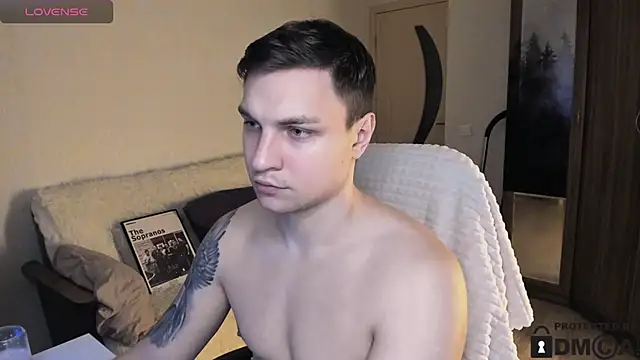 handsome guy01 online show from 16, 10, 2025