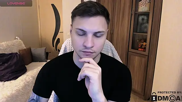 handsome guy01 online show from 29, 10, 2025