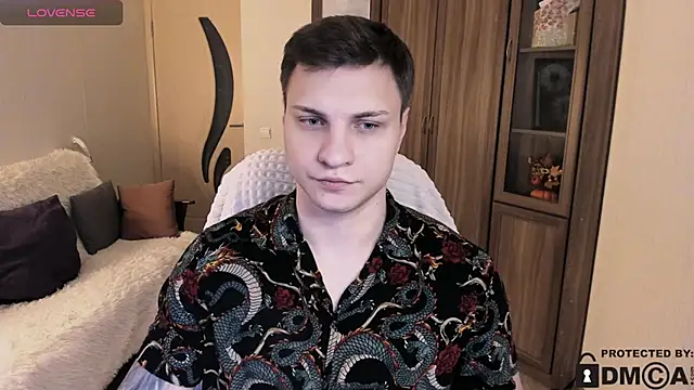 handsome guy01 online show from 20, 11, 2025