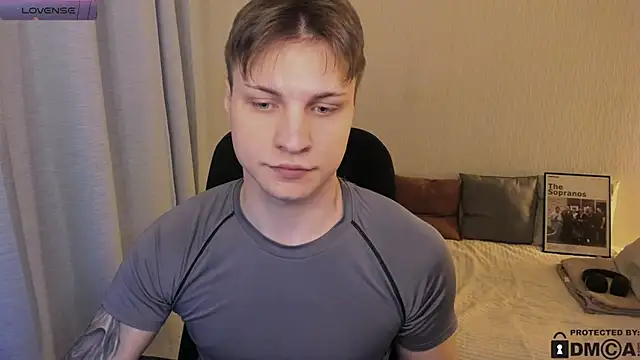 handsome guy01 online show from 4, 2, 2026