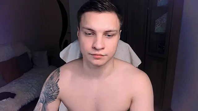 handsome guy01 online show from 20, 1, 2025