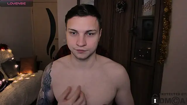 handsome guy01 online show from 30, 11, 2025