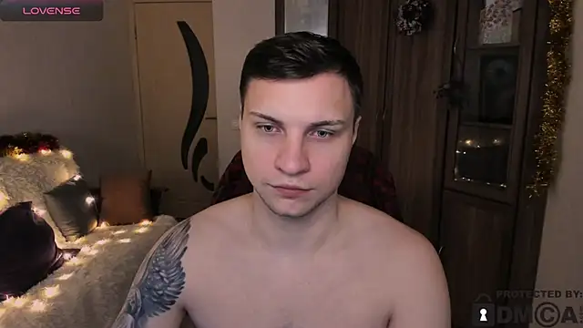 handsome guy01 online show from 28, 11, 2025