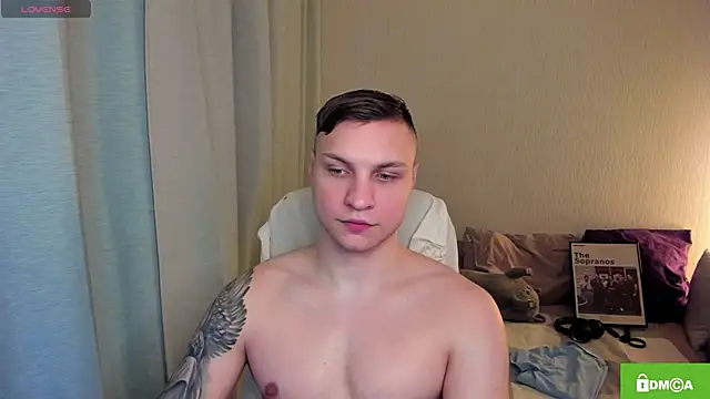 handsome guy01 online show from 16, 4, 2026