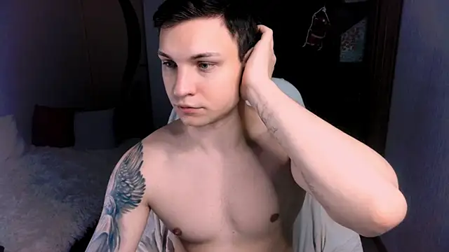 handsome guy01 online show from 25, 12, 2024