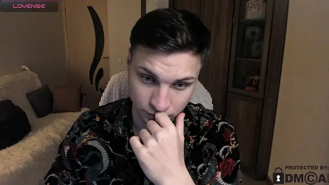 handsome guy01 online show from 6, 11, 2025