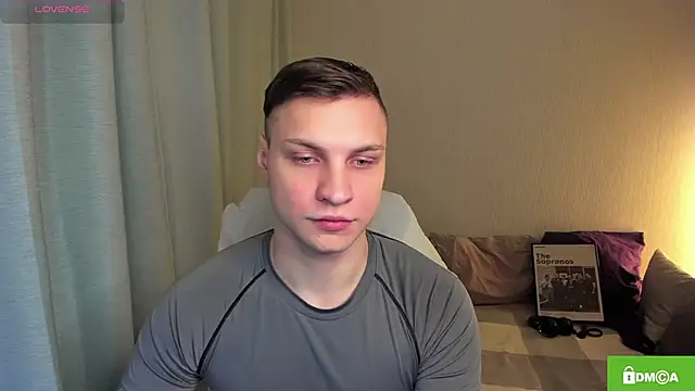 handsome guy01 online show from 22, 4, 2026