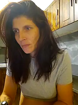 Snapshot of Lenchen_ chatting on 7, 6, 2026 Lenchen online show from 7, 6, 2026