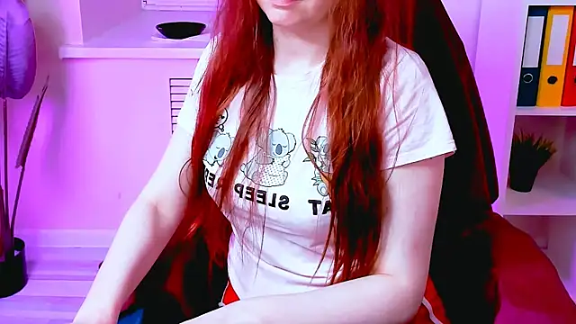 CarolGiggly online show from 28, 10, 2025