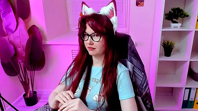 CarolGiggly online show from 12, 4, 2026