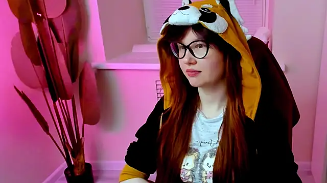 CarolGiggly online show from 7, 10, 2025