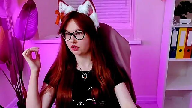 CarolGiggly online show from 14, 12, 2025