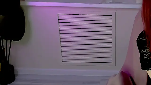 CarolGiggly online show from 3, 12, 2025