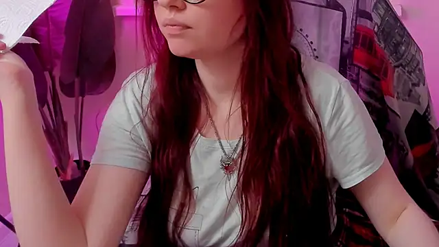 CarolGiggly online show from 2, 4, 2026