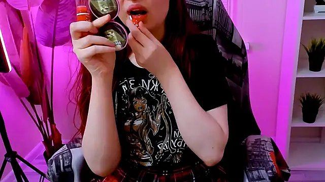 CarolGiggly online show from 15, 7, 2026