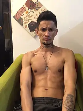 Snapshot of thekingofpleasure1 chatting on 6, 12, 2024 thekingofpleasure1 online show from 6, 12, 2024