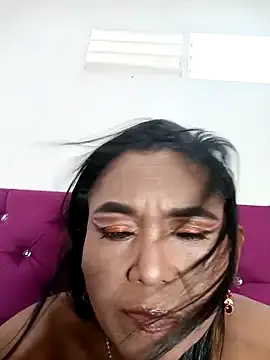 tiffany Bitch online show from 26, 10, 2025