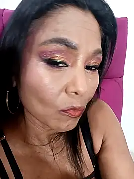 tiffany Bitch online show from 12, 3, 2026