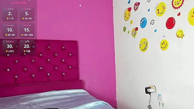 tiffany Bitch online show from 8, 3, 2025