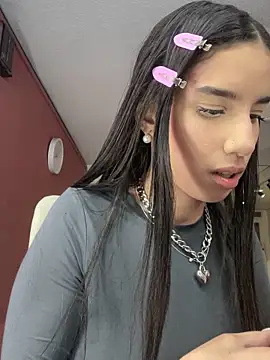 Praga Pink online show from 23, 10, 2025