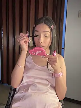 Praga Pink online show from 9, 10, 2025