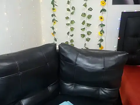 OLIVIAMISSY 02 online show from 20, 12, 2024