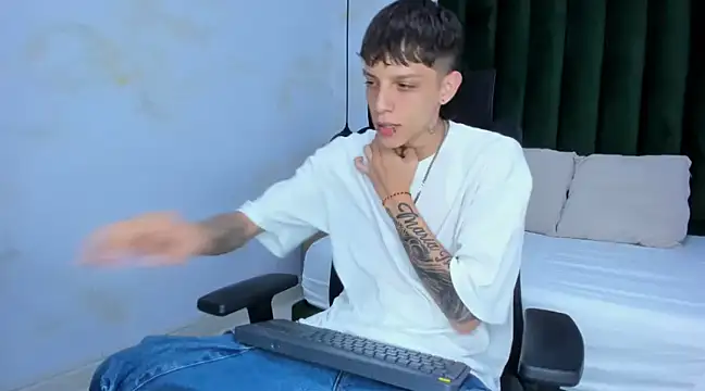 Snapshot of Adam_hard_ chatting on 5, 12, 2024 Adam hard  online show from 5, 12, 2024