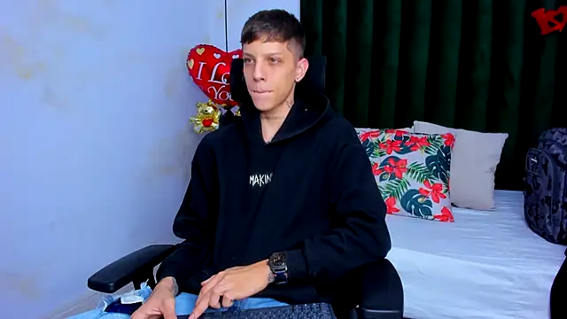 Snapshot of Adam_hard_ chatting on 12, 2, 2025 Adam hard  online show from 12, 2, 2025