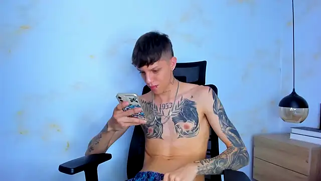 Snapshot of Adam_hard_ chatting on 21, 1, 2025 Adam hard  online show from 21, 1, 2025