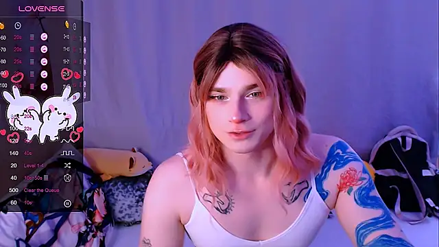 Snapshot of Alice_Hells chatting on 29, 9, 2025 Alice Hells online show from 29, 9, 2025