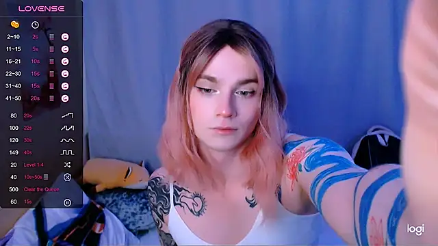 Snapshot of Alice_Hells chatting on 5, 6, 2026 Alice Hells online show from 5, 6, 2026