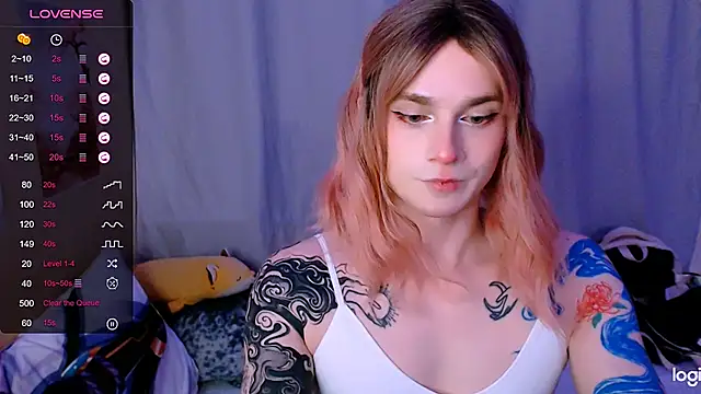 Snapshot of Alice_Hells chatting on 30, 4, 2026 Alice Hells online show from 30, 4, 2026