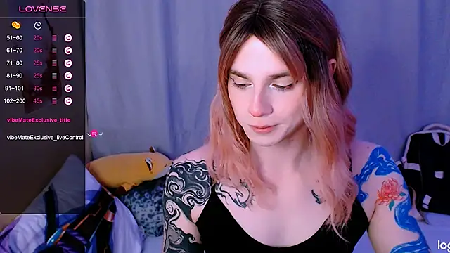Snapshot of Alice_Hells chatting on 8, 5, 2026 Alice Hells online show from 8, 5, 2026