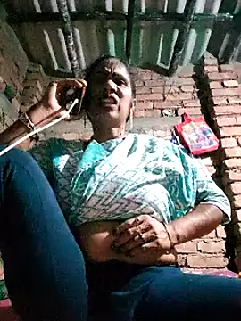 Hotty-dola online show from 5, 3, 2025