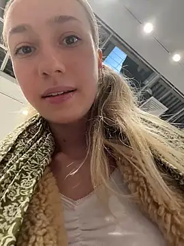 Lia  Love online show from 10, 10, 2025