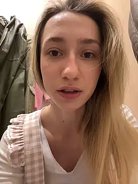 Lia  Love online show from 11, 11, 2025