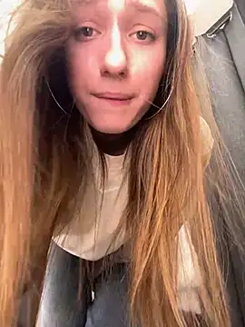 Lia  Love online show from 8, 1, 2025