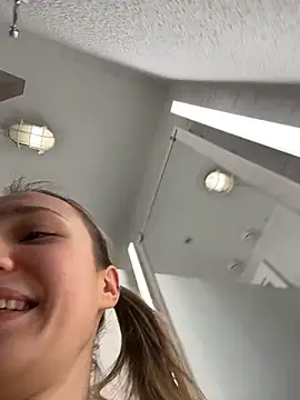 Lia  Love online show from 23, 11, 2025