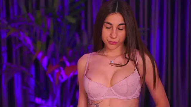 LaraSin online show from 14, 12, 2024