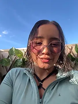 Kay LustyWife online show from 4, 2, 2026