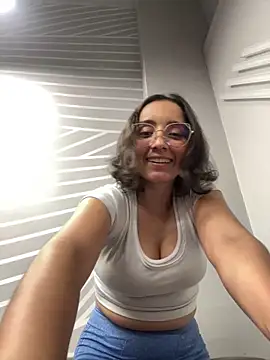 Kay LustyWife online show from 9, 2, 2025