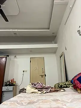Snapshot of devi_01 chatting on 2, 1, 2025 devi 01 online show from 2, 1, 2025
