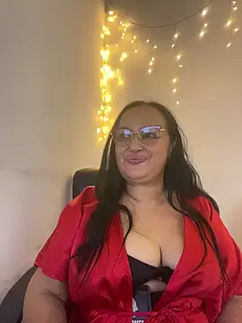 GiaNahomi online show from 17, 1, 2025
