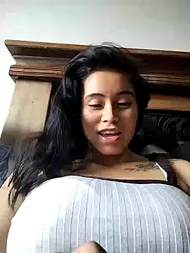 Alexandra 65 online show from 28, 10, 2025