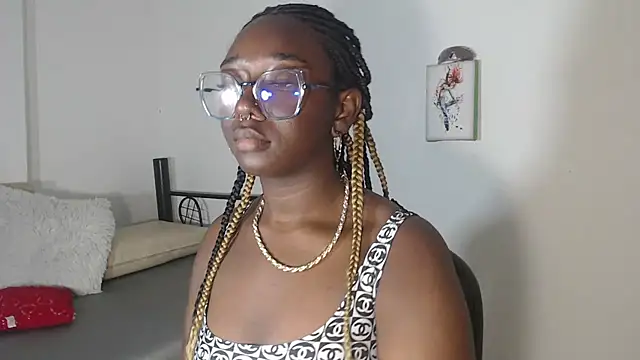 Snapshot of zahhysims chatting on 26, 2, 2025 zahhysims online show from 26, 2, 2025