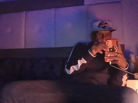 oiram27 online show from 3, 12, 2025