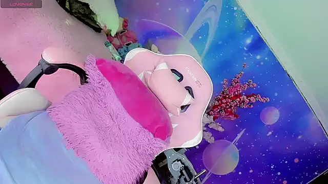 Thalia girl21 online show from 18, 4, 2026