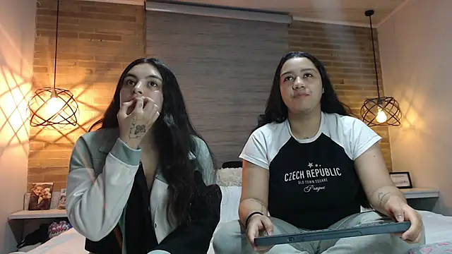 Scarlett Jazmin online show from 1, 12, 2025