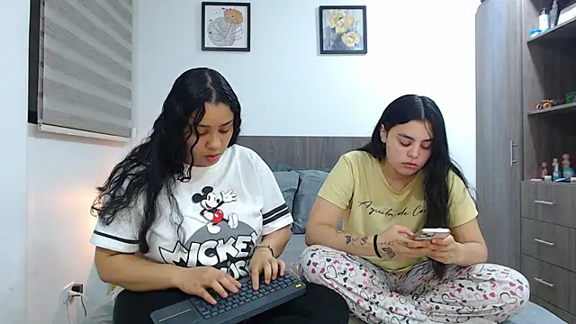 Scarlett Jazmin online show from 14, 4, 2026